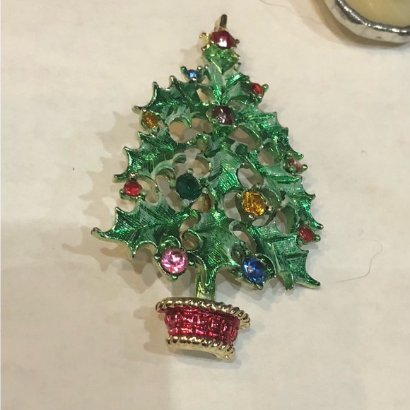 Christmas Brooch Set - Picture 4 of 7